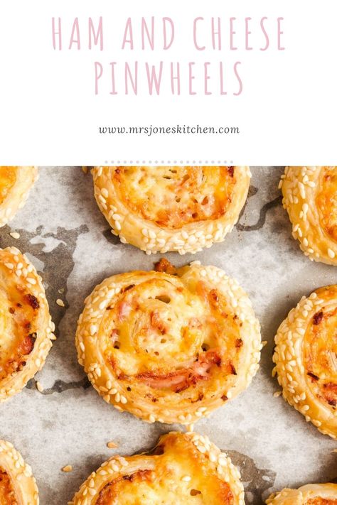 Freezable Pinwheels, Puff Pastry Recipes Blw, Puff Pastry Scrolls, Toddler Puff Pastry Recipe, Puff Pastry Kids Recipes, Toddler Pinwheel Recipes, Puff Pastry Toddler Recipe, Puff Pinwheels, Savoury Pinwheels