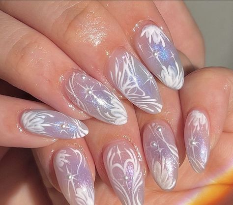 Cute Fairy Nails, White Fairy Nails, Extra Nail Ideas, Blue Fairy Nails, Hippy Nail Designs, Fairy Inspired Nails, Fairy Core Nails, Angelic Nails, Fairycore Nails