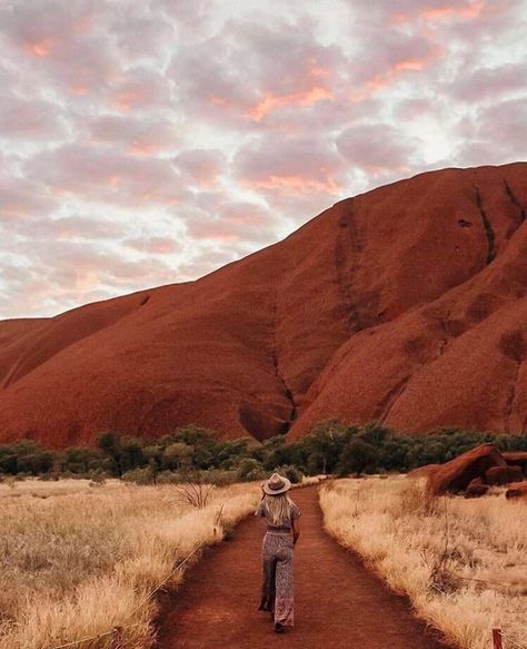 Northern Territory - Australia on Instagram: “The iconic red rock, #Uluru has to be seen to be believed. At sunrise and sunset it’s radiance is unlike anything else, surrounded by the…” Northern Territory Australia, Australia Funny, Australia Landscape, Iconic Australia, Outback Australia, Northern Territory, New Zealand Travel, Travel Goals, Australia Travel