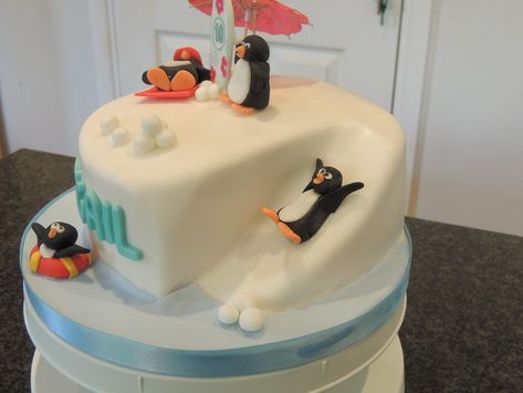 Penguin Cake Ideas, Penguin Cake, Penguin Cakes, Penguin Birthday, Penguin Party, Cute Penguin, Edible Cake, Cute Penguins, Cake Ideas