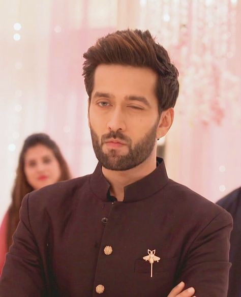 Nakul Mehta Ishqbaaz, Anime Couples Cuddling, Sivakarthikeyan Wallpapers, Nakul Mehta, Nakuul Mehta, Bts V Photos, Kriti Sanon, Bear Wallpaper, Fav Celebs