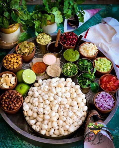 Makhana Bhel Ingredients Makhana Bhel Recipe, Chaat Platter Ideas, Diwali Charcuterie Board, Indian Chaat Charcuterie Board, Makhana Chat, Indian Snacks Vegetarian, Makhana Bhel, Chaat Platter, Indian Fusion Food