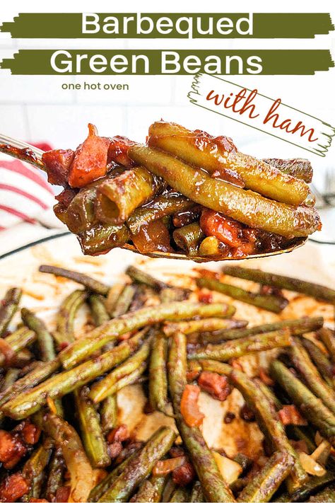 A spoonful of barbecued green beans. Green Beans With Ham, Bbq Green Beans, Beans With Ham, Ham And Green Beans, Green Beans Side, Easy Vegetable Recipes, Potluck Side Dishes, Tangy Bbq Sauce, Bbq Sides