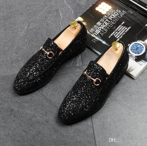 Velvet Dress Shoes, Italian Shoes For Men, King Shoes, Reception Shoes, Indian Wedding Clothes For Men, Fashionable Accessories, Design Dresses, Shoes Luxury, Shoes Wedding