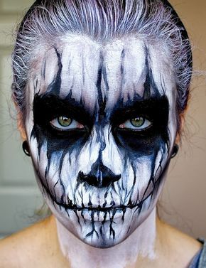 Demon Halloween Makeup, Maquillage Halloween Zombie, Halloween Zombie Makeup, Halloween Skeleton Makeup, Halloween Hombre, Demon Makeup, Makeup Zombie, Halloween Gesicht, Halloween Makeup Look