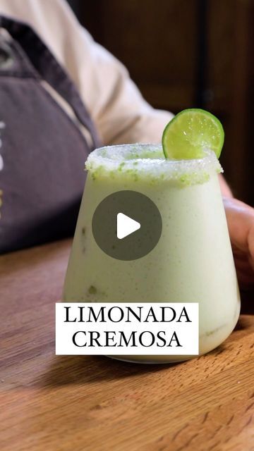 ednalanis® on Instagram: "Hoy te voy a enseñar a preparar: limonada cremosa." Mexican Drink Recipes, Healthy Vegan Dinner, Mexican Drinks, Drinks Alcohol Recipes, Smoothie Drinks, Alcohol Recipes, Mini Desserts, Vegan Dinners, Wine Drinks