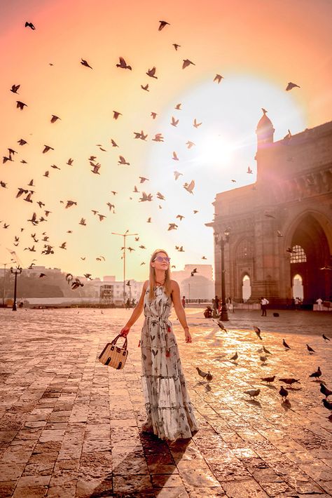 Mumbai Outfits Women, Mumbai Photoshoot Ideas, Gateway Of India Poses, Gateway Of India Photoshoot, Mumbai Trip Outfit, India Vacation Outfit Ideas, Mumbai Outfit Ideas, Mumbai Photography Poses, India Outfits Travel Style