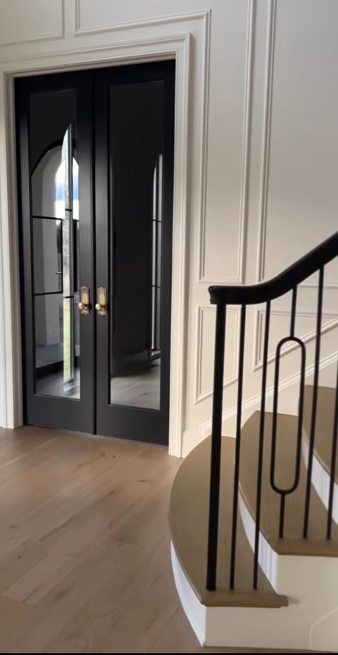 Modern Classic Hallway, Transitional Staircase Railing, Asymmetrical Ceiling, Foyer Paneling, Luxury Entryway, Entrance Stairs, Wainscoting Staircase, Transitional Staircase, Modern Foyer