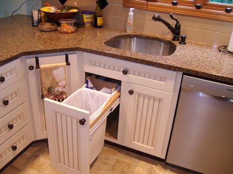 Under Sink Garbage, Under Kitchen Sinks, Kitchen Sink Remodel, Kitchen Sink Ideas, Sink Ideas, New Kitchen Cabinets, Kitchen Trash Cans, Kitchen Upgrades, Under Sink