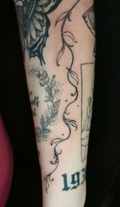 Astrological Tattoo Sleeve, Vines Filler Tattoo, Sticker Sleeve Tattoo Filler, Feminine Sleeve Filler, Vine Filler Tattoo Sleeve, In Between Tattoo Fillers, Line Filler Tattoo, Pretty Plant Tattoo, Unique Filler Tattoos