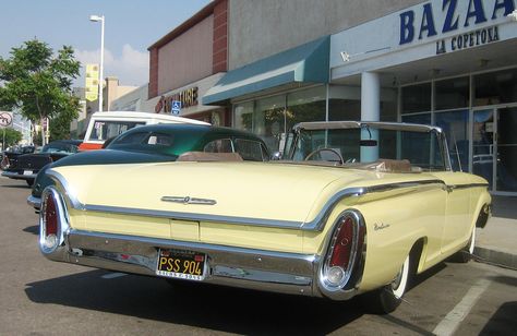 1960 Mercury, Mercury Monterey, Edsel Ford, Flashy Cars, Mercury Cars, Lincoln Cars, American Classic Cars, Lincoln Mercury, Ford Classic Cars