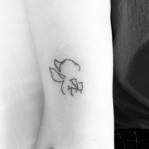 Minimal Stitch Tattoo, Disney Tattoos Small Stitch, Lilo And Stitch Minimalist Tattoo, Small Tattoos Stitch, Minimalist Stitch Tattoo, Matching Tattoos Lilo And Stitch, Stitch Line Tattoo, Fine Line Stitch Tattoo, Disney Stitch Tattoo Black And White