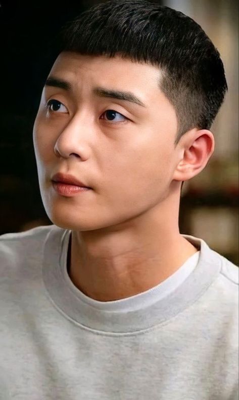 Park Seo Joon Hairstyle, Korean Buzzcut, Park Seo Joon Haircut, Undercut Taper Fade, Mens High Fade Haircut, Mens High Fade, High Fade Haircut Mens, Short Mullet Mens, Park Saeroyi