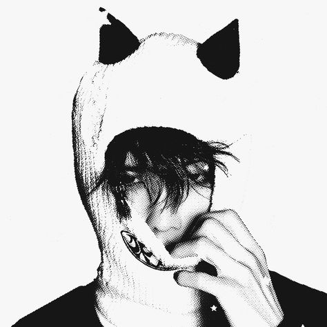 White Nct Icons, Nct Black Aesthetic, Black Y2k Icons, Jisung Icons Nct, Png Icons Black Background, Bnw Icons, Jisung Nct Icon, Tumblr Coquette, Kpop Black And White