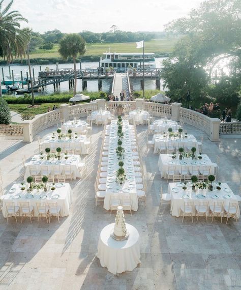 Wedding Table Layouts Floor Plans Party, Large Wedding Ideas Receptions, Wedding Party Table Layout, Wedding Venue Seating Layout, Long Table Seating Wedding, Mix Of Long And Round Tables Wedding, Seating For 100 People Wedding, Wedding Dinner Seating Arrangement, Best Wedding Table Layouts