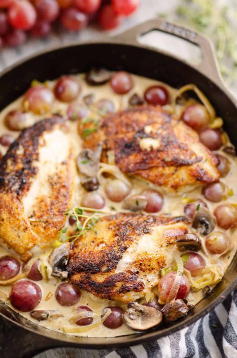 Creamy Thyme Sauce, Chicken With Grapes, Classic Hummus Recipe, Healthy Skillet, Thyme Sauce, Recipe With Mushrooms, Wine Cream Sauce, White Wine Cream Sauce, White Wine Chicken