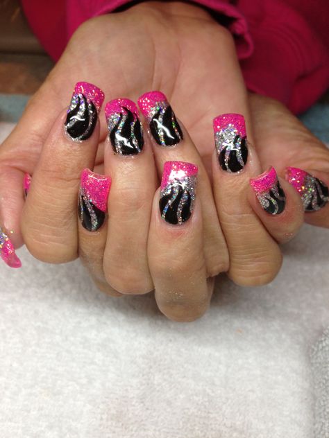 Pink silver and black nails Hot Pink N Black Nails, Pink Silver Black Nails, Pink Purple And Black Nails, Black Pink Silver Nails, Hot Pink And Black Nails Acrylics, Hot Pink And Black Nails, Dec Nails, Nails Pink Black, Racing Nails