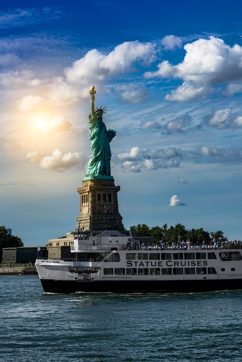 Liberty Statue, Far Rockaway, New York Harbor, Nyc Aesthetic, Queens Ny, My Kind Of Town, New York City Travel, Ny City, I Love Ny