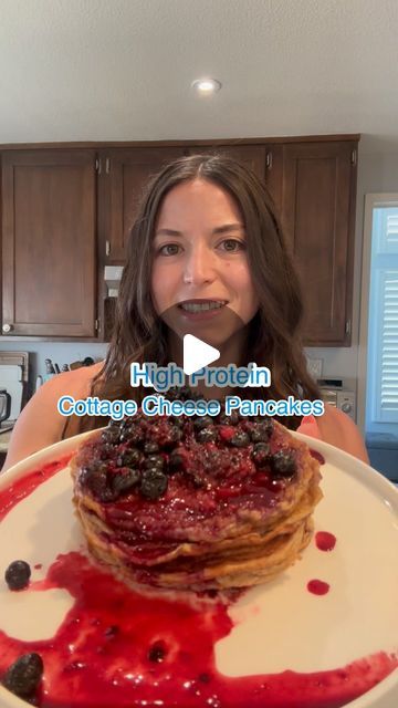 Sarah Alsing, MS, RD - Meal Prep Dietitian on Instagram: "These High Protein Cottage Cheese Oat Pancakes have 30 g protein from cottage cheese, eggs, and egg whites. No protein powder needed! 

The recipe makes 10 pancakes. 5 pancakes provides 333 calories, 31.5 g protein, 30 g carbs, 4 g fiber, and 10.5 g fat. These pancakes make a delightful breakfast that will keep you full and satisfied. I love to heat up frozen berries and mash to pour over like a syrup. 

Ingredients:
🔹oats
🔹cottage cheese
🔹egg whites
🔹eggs
🔹vanilla extract
🔹baking powder
🔹cinnamon 

🥞Be sure to use a good pan so they won’t stick! 

Comment PANCAKES and I’ll send you the recipe 📬

➕Follow for more high protein breakfast recipes. 

#proteinpancakes #cottagecheesepancakes #healthybreakfastrecipes #highproteinr 30 G Protein, Protein Cottage Cheese, Cottage Cheese Eggs, High Protein Breakfast Recipes, Cottage Cheese Pancakes, Best Pans, Frozen Berries, Oat Pancakes, Protein Breakfast Recipes