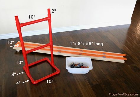 Matchbox Car Track Diy, Diy Hot Wheels Track, Hot Wheels Race Track, Toy Car Garage, Hot Wheels Track, Car Ramps, Kids Play Spaces, Hot Wheels Birthday, Hot Wheels Party