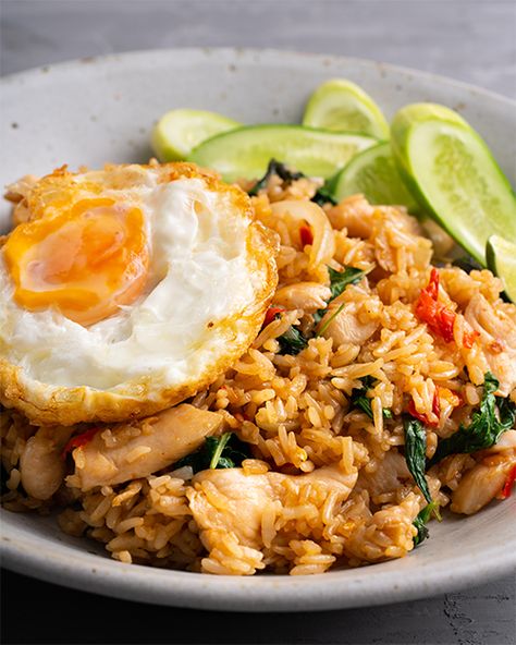 Marions Kitchen Recipes, Marion Grasby Recipes, Rice Calories, Spicy Fried Rice, Nasi Goreng Recipe, Filipino Noodles, Marions Kitchen, Pancit Bihon, Basil Fried Rice