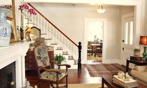 I like the Benjamin Moore Ashwood paint on the wall with the white trim Foyer With Stairs, Stairs In Living Room, Entry Stairs, Paint Colors For Living Room, Living Room Paint, Benjamin Moore, Small Living Room, Wall Color, House Painting