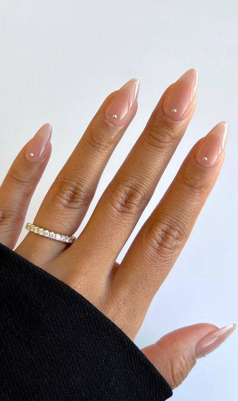 wedding nails for brides, wedding nails, bridal nails, wedding nails 2022, wedding nails ideas, best wedding nails, wedding nails with glitter, wedding nails for bride 2022 Soft Wedding Nails, Bridal Party Nails Bridesmaid, Bridesmaid Nails Almond, Fall Bridesmaid Nails, Wedding Nails For Bride Classy Bridal, Neutral Wedding Nails, Nails For Brides, Bridal Shower Nails, Bachelorette Nails