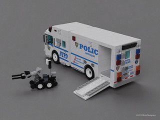 NYPD Bomb Squad Truck | by BrickDesigners Police Lego, Swat Truck, Lego Police Car, Lego City Fire Truck, Lego Swat, Lego City Fire, Lego Boat, Lego Fire, Kids Police