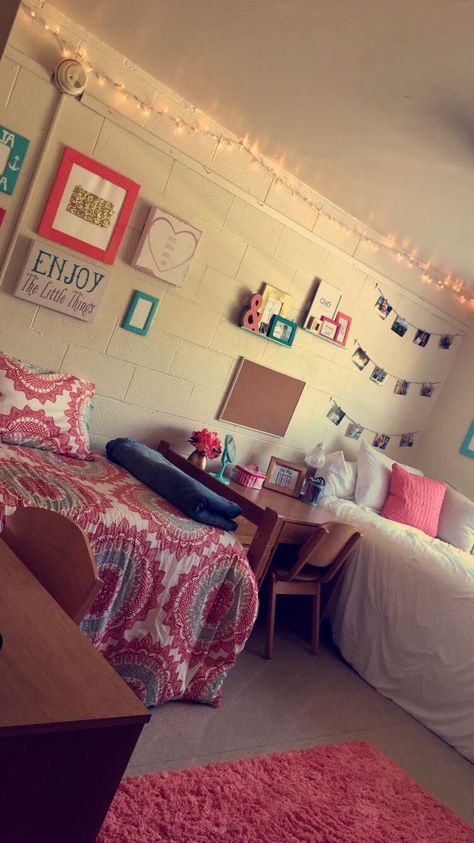 Ohio university dorm room ideas Ohio University Dorm, Girl Dorm Ideas, University Dorm Room Ideas, University Dorm Room, Trinity University, Bunk Beds Boys, University Dorm, Dorm Room Styles, Teal Bedding