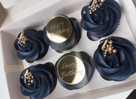 Mens Cupcakes Birthday, Black And Blue Cupcakes, Navy Blue And Gold Cupcakes, Dark Blue Cupcakes, Masculine Cupcakes, Prom Cupcakes, Birthday Cupcakes Ideas For Men, Dark Blue Cake, Blue Wedding Cupcakes