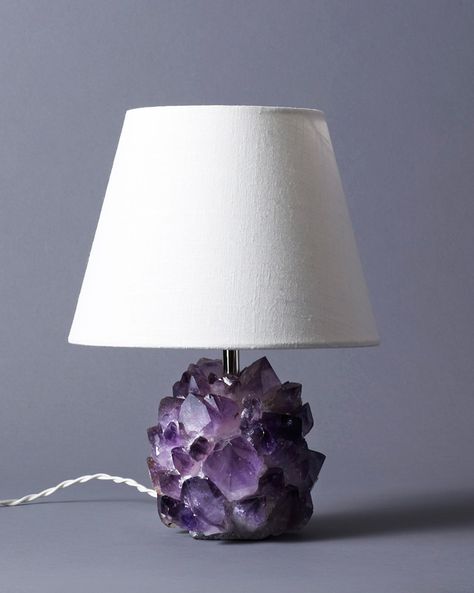 liz o'brien amethyst rock lamp Quartz Furniture, Amethyst Lamp, Crystal Furniture, Gemstone Decor, Amethyst Rock, Crystal Room, Displaying Crystals, Sophisticated Decor, Crystal Table Lamps