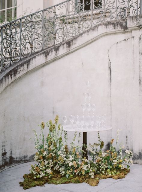 Swan House Wedding, Southern Wedding Inspiration, Swan House, Table Flower, Champagne Tower, Wedding Sparrow, Flower Installation, Organic Wedding, Southern Wedding