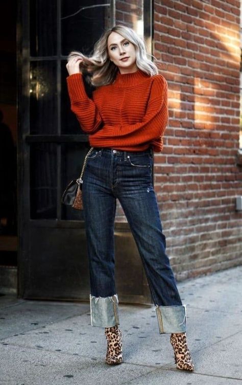 Looks Jeans, Knitwear Outfit, Knit Wear, Leopard Shoes, Fashion Mistakes, Mode Inspo, Style Mistakes, Looks Style, Mode Inspiration