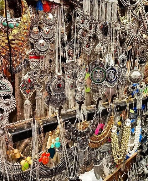 Sarojini Nagar and it's collection of junk jewelry never ceases to amaze us😍 It is definitely one of the best markets to shop silver… Sarojini Nagar Market, Sarojini Nagar, Junk Jewellery, Junk Jewelry, Like Button, Statement Jewellery, Boho Accessories, Beauty Care, Statement Jewelry