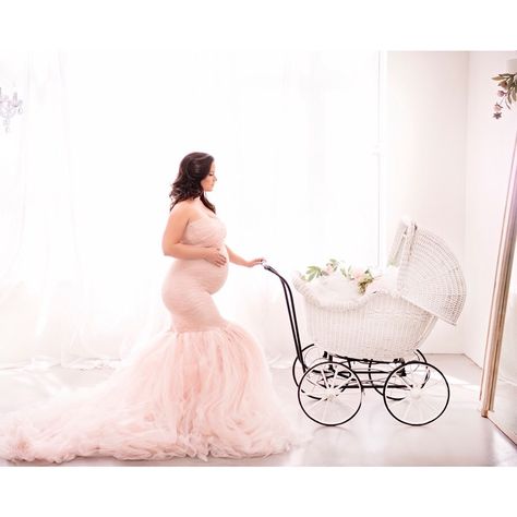 White Maternity Gown, Maternity Gowns For Photoshoot, Shoots Ideas, Maternity Shoots, Maternity Photo Shoot, Maternity Gowns, Wishes For Baby, Baby Carriage, Laugh At Yourself