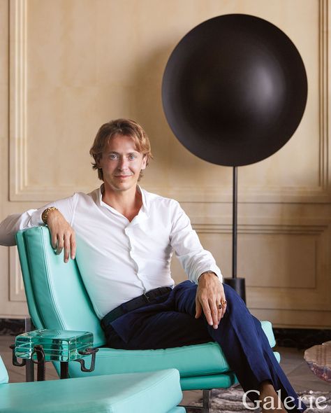 Designer Alvise Orsini Crafts a Stunning Art-Filled Penthouse in Paris Jean Prouve Table, Paris Penthouse, Architecture Digest, Pierre Frey Fabric, Herve Van Der Straeten, Adams Homes, Van Der Straeten, Kehinde Wiley, Marble Console