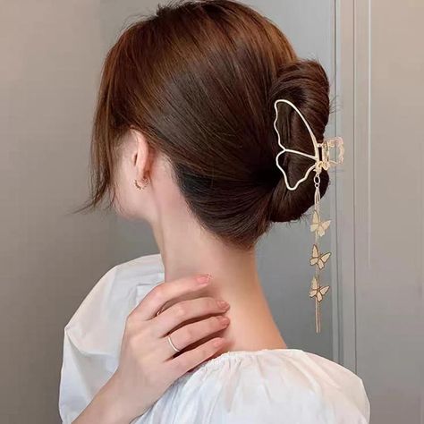 Beads Butterfly, Geometric Hair Clip, Short Hair Lengths, Summer Haircuts, Women Hair Accessories, Hair Clips For Women, Butterfly Bow, Hair Claw Clips, Butterfly Hair Clip