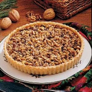 Apple Crisp Pizza, Walnut Tart, Dessert Pizzas, Dessert Pizza, Tart Recipe, Pizza Hut, Pizza Pizza, Pies And Tarts, Pizza Recipe