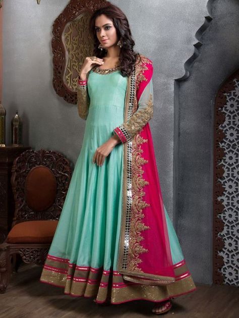 Go for a colorful and bright Anarkali Salwar Suit dress for the evening. This Anarkali aishwarya design studio dress with light work will look great for a casual night do. http://www.aishwaryadesignstudio.com/sea-green-anarkali-with-a-contrasting-dupatta Sea Green Kurti Combination, Anarkali Patterns, Indowestern Gowns, Combination Dresses, Green Color Combinations, Rich Clothes, Anarkali Salwar, Girl Dress Patterns, Light Work