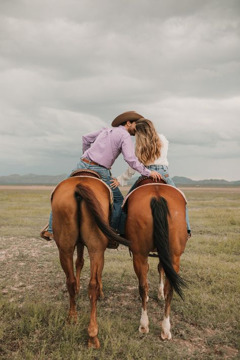 Equine Engagement Photos, Horseback Couple Photos, Horseback Riding Engagement Photos, Engagement Pics With Horses, Western Couple Pictures With Horses, Rodeo Engagement Pictures, Horses Engagement Photos, Horseback Engagement Photos, Couples On Horses