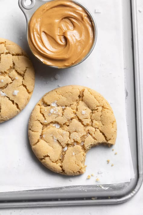 Whoever invented peanut butter cookies deserves a gold star. I mean, what’s not to love about a soft on the inside, crispy on the outside, salty, sweet peanut buttery cookie? Drool. You guys know I’m a chocolate chip cookie girl through and through, but I’ll never say no to a really good chewy peanut butter cookie recipe. | Browned Butter Blondie Chewy Peanut Butter Cookie Recipe, Salty Cookies, Best Peanut Butter Cookies, Classic Peanut Butter Cookies, Never Say No, Butter Cookie Recipe, Chewy Peanut Butter Cookies, Peanut Butter Cookie, Browned Butter