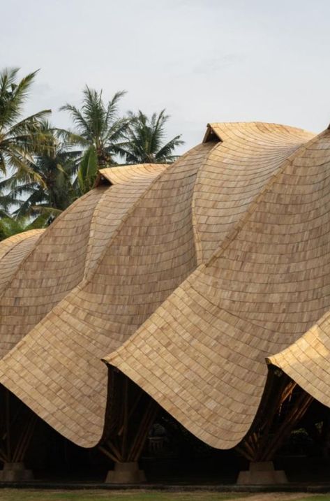 The masterful designs were refined in collaboration with German carpentry specialist Jörg Stamm and structural engineers Atelier One. Bamboo Roofing, Bamboo Roof, Bamboo Architecture, Green School, Parametric Architecture, Bamboo Clothing, Roof Design, Roof, Bespoke