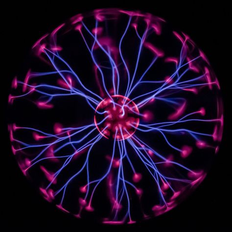 Plasma Globe, Lucifer Wings, State Of Matter, Solid Liquid Gas, Optical Illusion Gif, Illusion Gif, Flower Background Images, Movie Studios, Black Unicorn