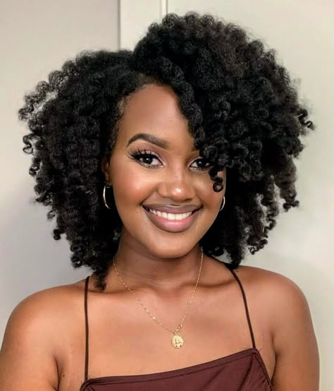 Y2k Hairstyles For Short Hair, Short Hair Black Woman, Crochet Bob, Type 4c Hairstyles, Hair Lookbook, Facial Routine, Dreadlock Hair, Kibbe Romantic, Short Hair Black