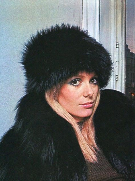 Catherine Deneuve Catherine Deneuve, Fur Hat, On My Way, My Way, Blonde, On Twitter, Twitter, Hair, Blue