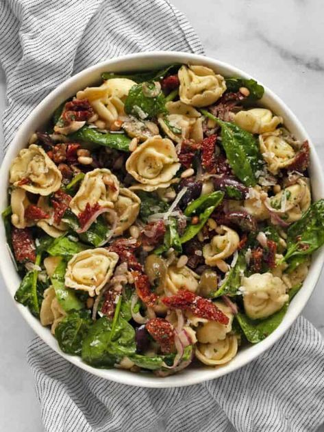 Tortellini Pasta Salad Recipes, Cold Pasta Dishes, Salad With Spinach, Pesto Vinaigrette, Tortellini Pasta Salad, Salad Appetizer Cups, Pesto Dressing, Pasta Salad With Tortellini, Veggie Skewers