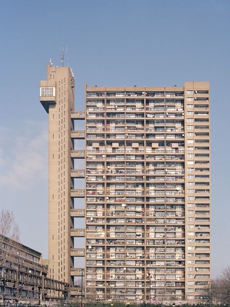 Utopia Photography, Setting Inspiration, Brutalism Architecture, Brutalist Buildings, Tall Buildings, Brutalist Architecture, Photo Series, Brutalism, Architecture Photo