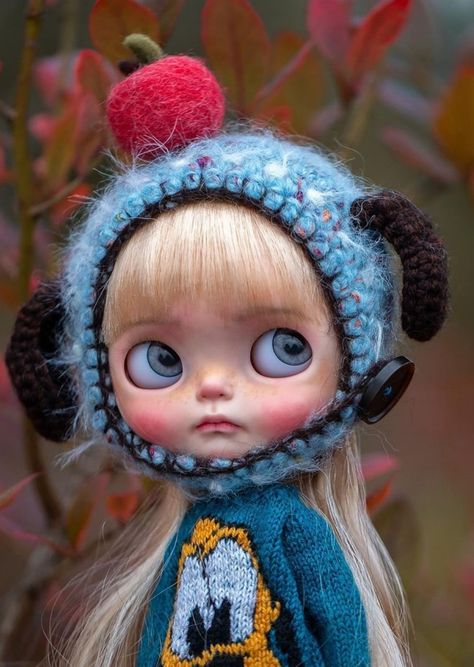 Unique Blythe Dolls, Blythe Crochet, Unique Hats, Doll Painting, Doll Hat, Blythe Clothes, Art Dolls Handmade, Baby Angel, Blythe Doll