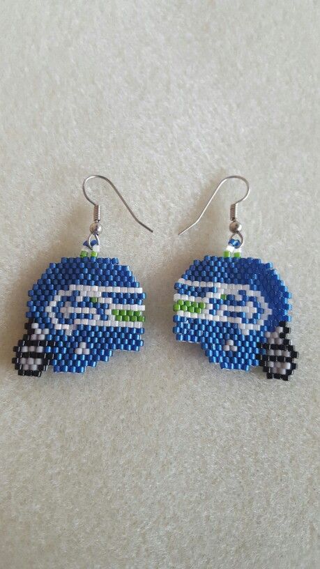 Seahawks Beaded Earrings, Star Crafts, Beaded Fashion, Diy Seed Bead Earrings, Seed Bead Jewelry Patterns, Stitch Earrings, Beaded Stuff, Earrings Patterns, Stars Craft