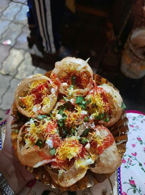 Pani Puri Photography, Panipuri Photography, Indian Fast Food, Delicious Food Image, Rajasthani Food, Food Snap, Pani Puri, Breakfast Recipes Indian, Chaat Recipe